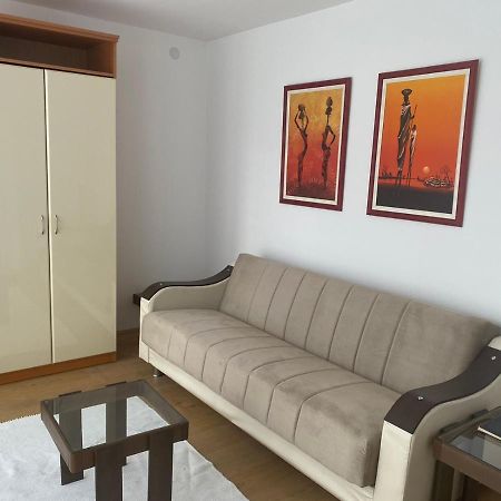 Sandra Ni Exterior foto