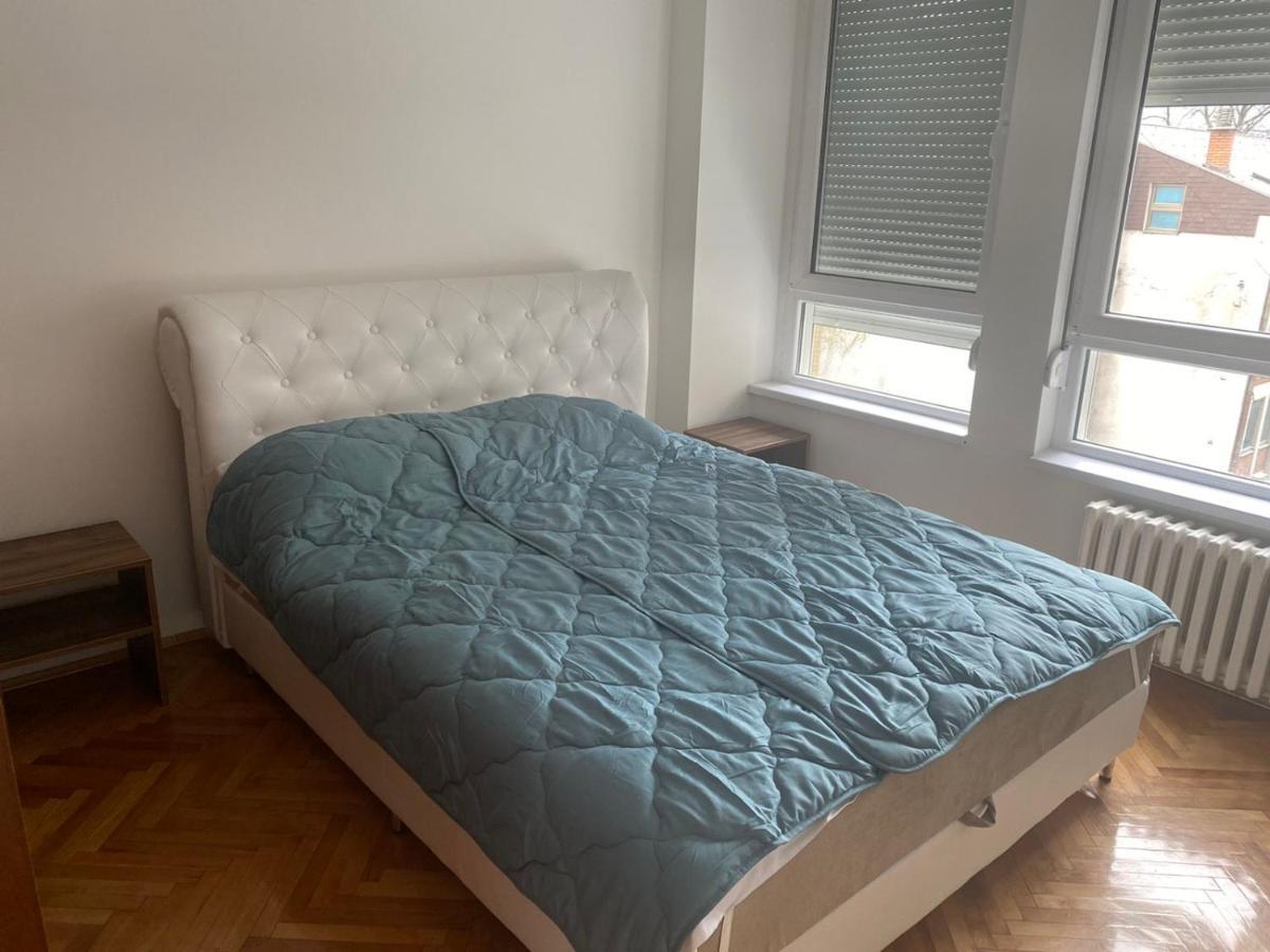 Sandra Ni Exterior foto